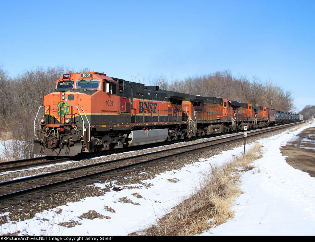 BNSF 1001